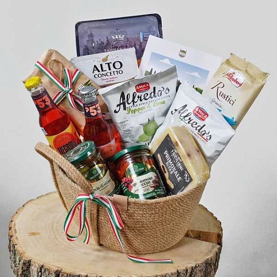 Набор подарочный Magia dell'Aperitivo в корзине